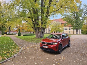 Sadarbībā ar auto nomu «SIXT Latvija» (Opel Frontera 27 eiro dienā) apceļojam Mālpils muižu 23