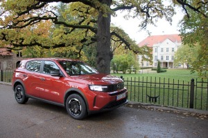 Sadarbībā ar auto nomu «SIXT Latvija» (Opel Frontera 27 eiro dienā) apceļojam Mālpils muižu 25