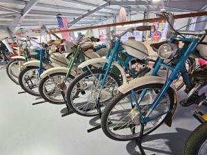 Apmeklējam Milzkalnes «Classic Car & Motorcycle Garage» muzeju Tukuma novadā 23
