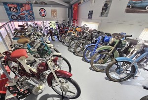 Apmeklējam Milzkalnes «Classic Car & Motorcycle Garage» muzeju Tukuma novadā 24