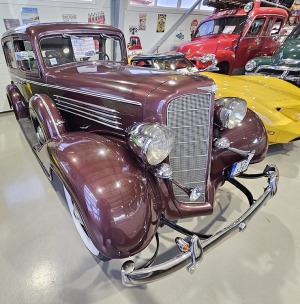 Apmeklējam Milzkalnes «Classic Car & Motorcycle Garage» muzeju Tukuma novadā 47