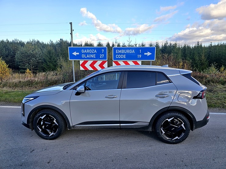 Sadarbībā ar auto nomu «SIXT Latvija» apceļojam Staļģenes muižu Jelgavas novadā - Kia Sportage no 28 eiro dienā 379856