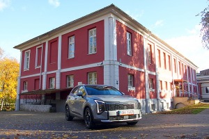 Sadarbībā ar auto nomu «SIXT Latvija» apceļojam Staļģenes muižu Jelgavas novadā - Kia Sportage no 28 eiro dienā 1
