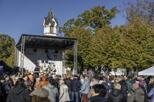 Sloka ar vērienu svin 770. dzimšanas dienu 12
