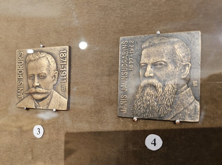 Iepazīstam Dundagas pili Talsu novadā, kas piedāvā naktsmītni, TIC, izstādes un konferenču telpas  Iepazīstam Dundagas pili Talsu novadā, kas piedāvā naktsmītni, TIC, izstādes un konferenču telpas 380132