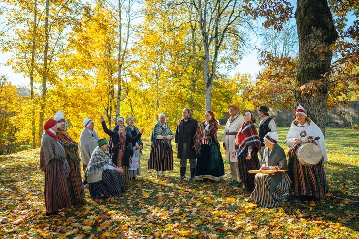 Siguldas novadā ar pārgājienu un talku ieskandina Krišjāņa Barona 190. gadskārtu 380222