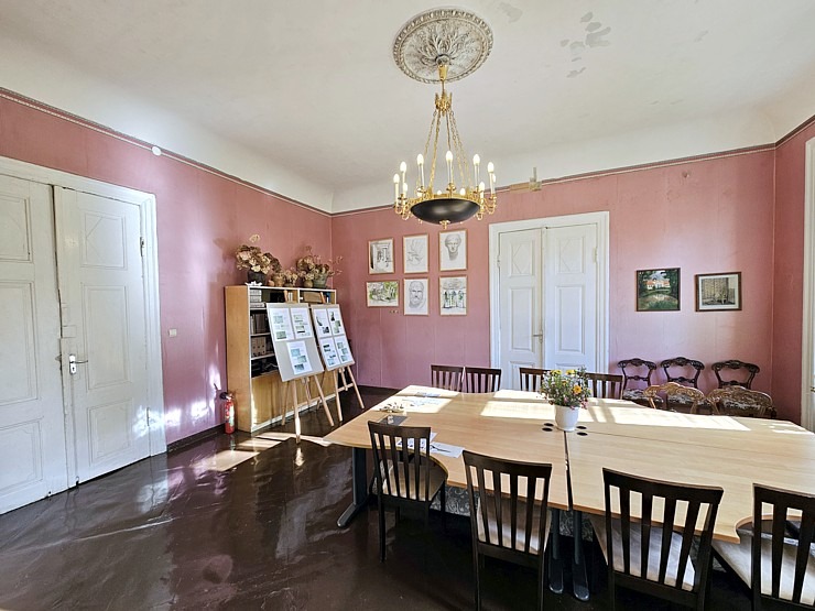 Iepazīstam klasicisma stila Jaunauces pili Saldus novadā 380257