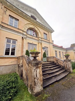 Iepazīstam klasicisma stila Jaunauces pili Saldus novadā 2