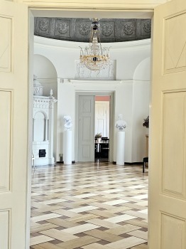 Iepazīstam klasicisma stila Jaunauces pili Saldus novadā 35