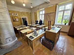 Iepazīstam klasicisma stila Jaunauces pili Saldus novadā 40