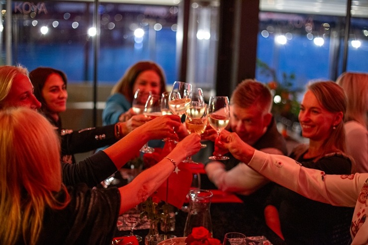 Latvijas ceļojumu aģenti satiekas «Coral Travel Latvia» rīkotā pasākumā ««Turcija Roadshow 2026». Foto: Ksenija Smurjakova Latvijas ceļojumu aģenti satiekas «Coral Travel Latvia» rīkotā pasākumā ««Turcija Roadshow 2026». Foto: Ksenija Smurjakova 380468