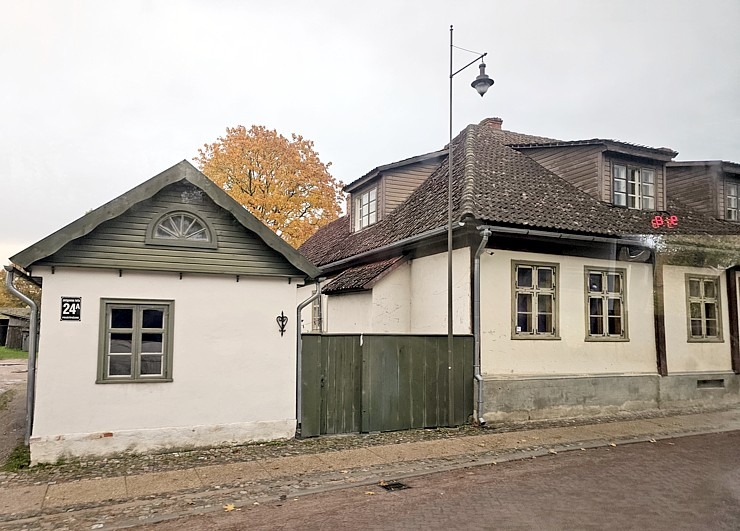 Pēcpusdienas pastaigā iepazīstam UNESCO Pasaules mantojuma sarakstā iekļauto Kuldīgu 380494