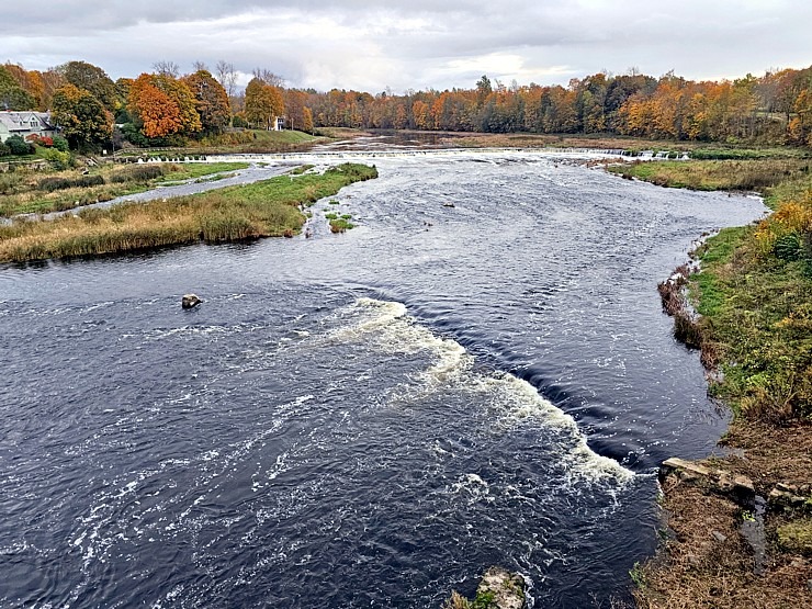 Pēcpusdienas pastaigā iepazīstam UNESCO Pasaules mantojuma sarakstā iekļauto Kuldīgu 380478