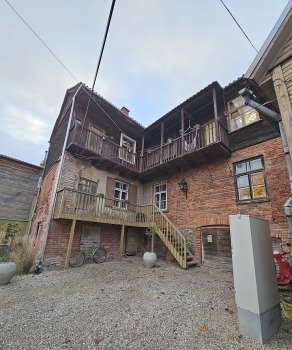 Pēcpusdienas pastaigā iepazīstam UNESCO Pasaules mantojuma sarakstā iekļauto Kuldīgu 18