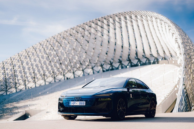 «Latvijas e-auto 2025/26» par uzvarētājiem kļūst «Audi A6 e-tron», «BYD Sealion 7» un «Renault R5 E-Tech Electric»  «Latvijas e-auto 2025/26» par uzvarētājiem kļūst «Audi A6 e-tron», «BYD Sealion 7» un «Renault R5 E-Tech Electric» 380544