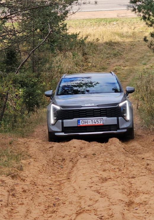 Sadarbībā ar auto nomu «SIXT Latvija» apceļojam Latviju - Kia Sportage no 28 eiro dienā 380663