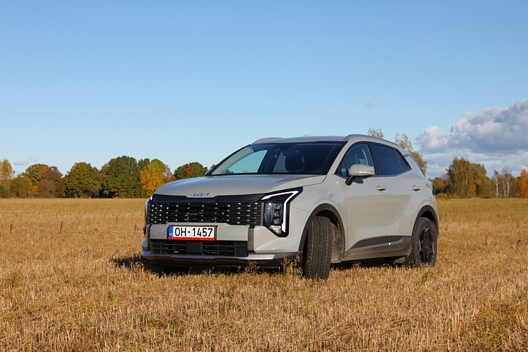 Sadarbībā ar auto nomu «SIXT Latvija» apceļojam Kurzemi un Zemgali - Kia Sportage no 28 eiro dienā