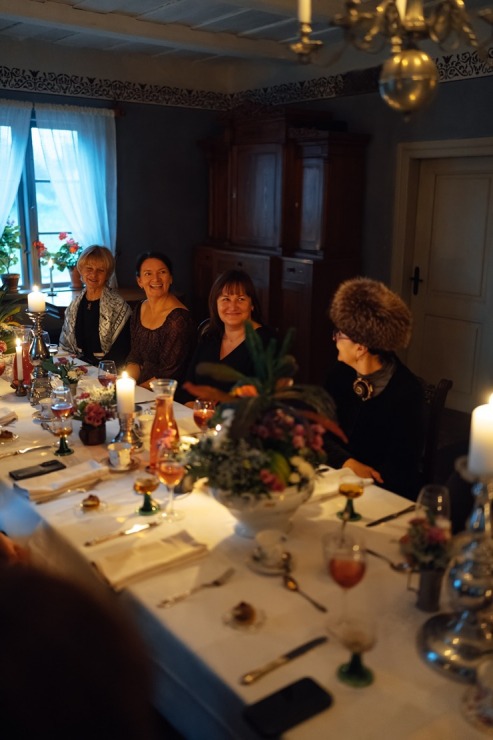 Tā dzīro Leģendu naktī Turaidā 380732