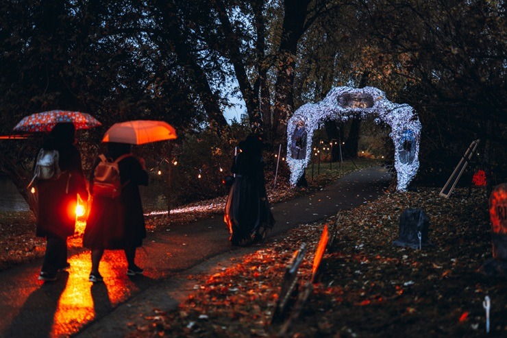 Spoku nakts takas ģimenēm 2025 – Ģimenēm draudzīgākais rudens āra festivāls Salaspilī  Spoku nakts takas ģimenēm 2025 – Ģimenēm draudzīgākais rudens āra festivāls Salaspilī 380766