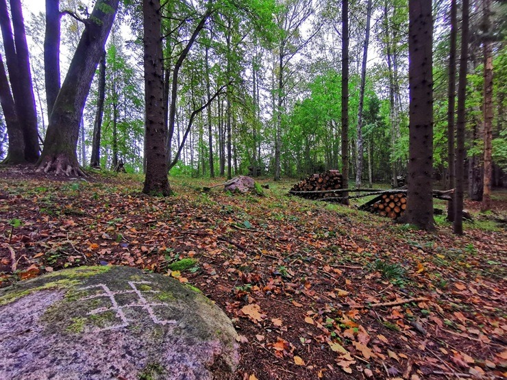 Vietas ar senvēsturi un mistiku Tukuma apkārtnē 380790