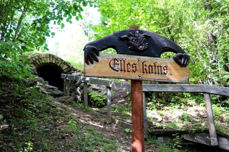 Vietas ar senvēsturi un mistiku Tukuma apkārtnē  Vietas ar senvēsturi un mistiku Tukuma apkārtnē 380794