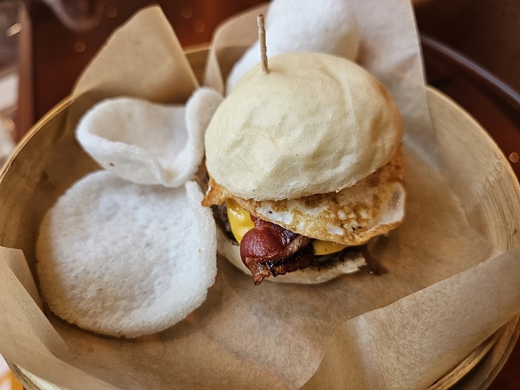 Tiek atklāta ēdināšanas zona « POSTe food hall » tirdzniecības centrā « Origo »  Tiek atklāta ēdināšanas zona « POSTe food hall » tirdzniecības centrā « Origo » 380818