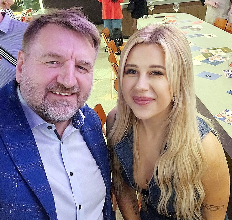 Tiek atklāta ēdināšanas zona « POSTe food hall » tirdzniecības centrā « Origo »  Tiek atklāta ēdināšanas zona « POSTe food hall » tirdzniecības centrā « Origo » 380843