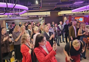 Tiek atklāta ēdināšanas zona « POSTe food hall » tirdzniecības centrā « Origo » 39