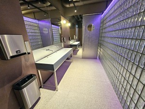 Tiek atklāta ēdināšanas zona « POSTe food hall » tirdzniecības centrā « Origo » 9