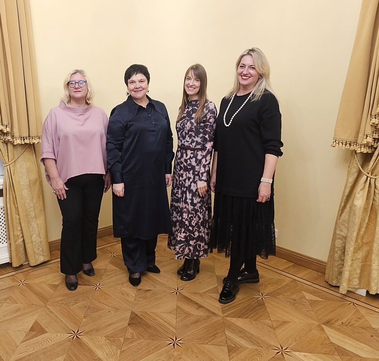 Latvijas Piļu un muižu asociācija svin 25 gadu jubileju Mālpils muižā 380910