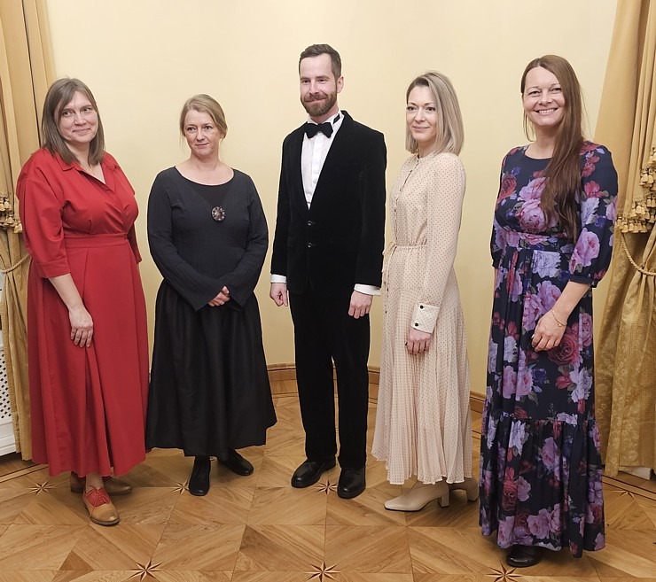 Latvijas Piļu un muižu asociācija svin 25 gadu jubileju Mālpils muižā 380911