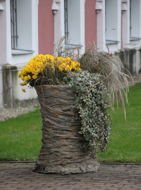 Apceļojam Latviju ar 486 zirgspēku jaudīgo « Xpeng G6 » - Jelgavas pils. Sadarbībā ar Autobrava 380939