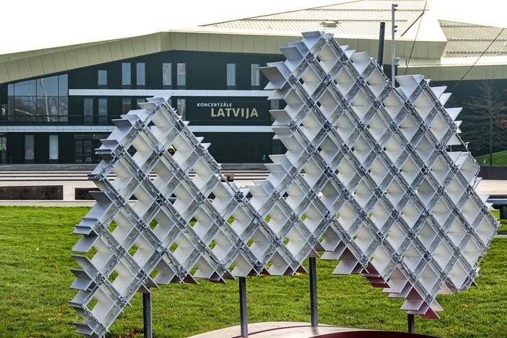 Ventspils patriotiskās noskaņās gaida svētkus 381086