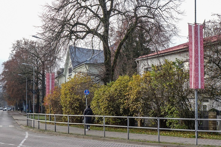 Ventspils patriotiskās noskaņās gaida svētkus 381080