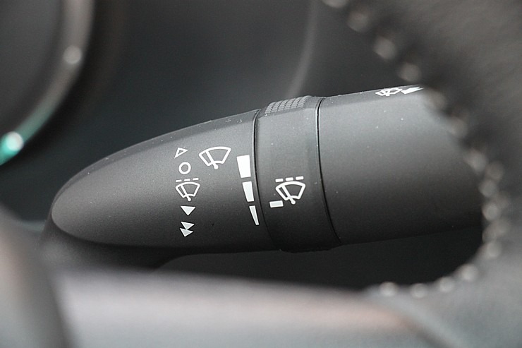 Sadarbībā ar auto nomu «SIXT Latvija» apceļojam Latviju - Toyota Hilux no 53 eiro dienā 381115