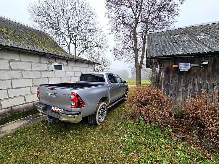 Sadarbībā ar auto nomu «SIXT Latvija» apceļojam Latviju - Toyota Hilux no 53 eiro dienā 381100