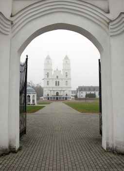 Sadarbībā ar auto nomu «SIXT Latvija» apceļojam Latviju - Toyota Hilux no 53 eiro dienā 12