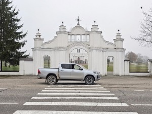 Sadarbībā ar auto nomu «SIXT Latvija» apceļojam Latviju - Toyota Hilux no 53 eiro dienā 13