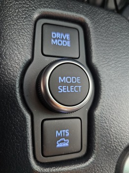 Toyota Hilux ir izcils piedzīvojumu auto, ko piedāvā «SIXT Latvija» no 53 eiro dienā 16