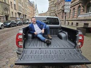 Toyota Hilux ir izcils piedzīvojumu auto, ko piedāvā «SIXT Latvija» no 53 eiro dienā 8