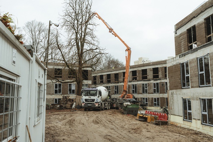 Spāru svētki nosvinēti. Pārdaugavā top jauna studentu viesnīca 381183