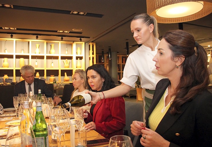 «Coral Travel Latvia» rīko garšīgu un informatīvu «Greece Roadshow» Latvijas tūrisma firmām 381259