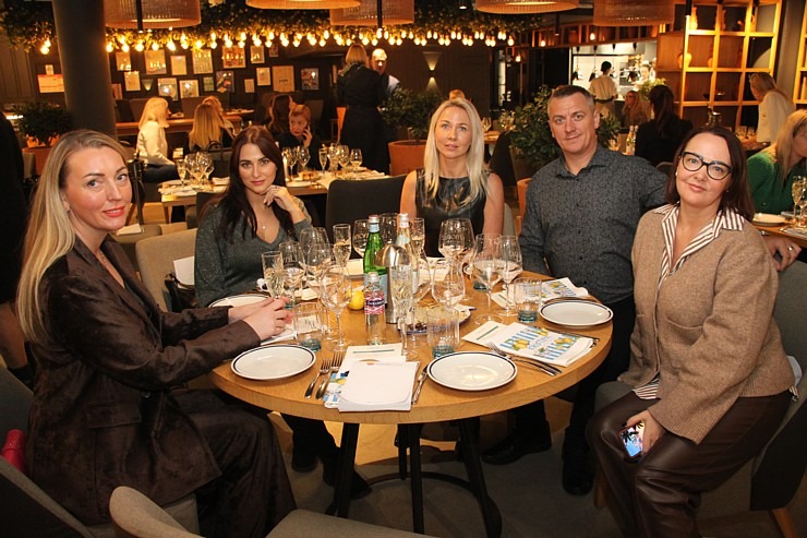 «Coral Travel Latvia» rīko garšīgu un informatīvu «Greece Roadshow» Latvijas tūrisma firmām 381265