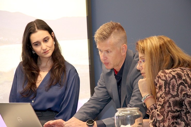 «Coral Travel Latvia» rīko garšīgu un informatīvu «Greece Roadshow» Latvijas tūrisma firmām 381277