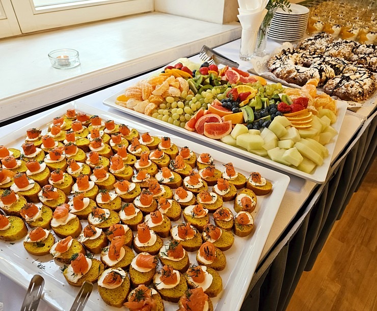 Katoļu kardināls Jānis Pujats kopā ar kristiešiem svin savu 95. dzimšanas dienu 381454