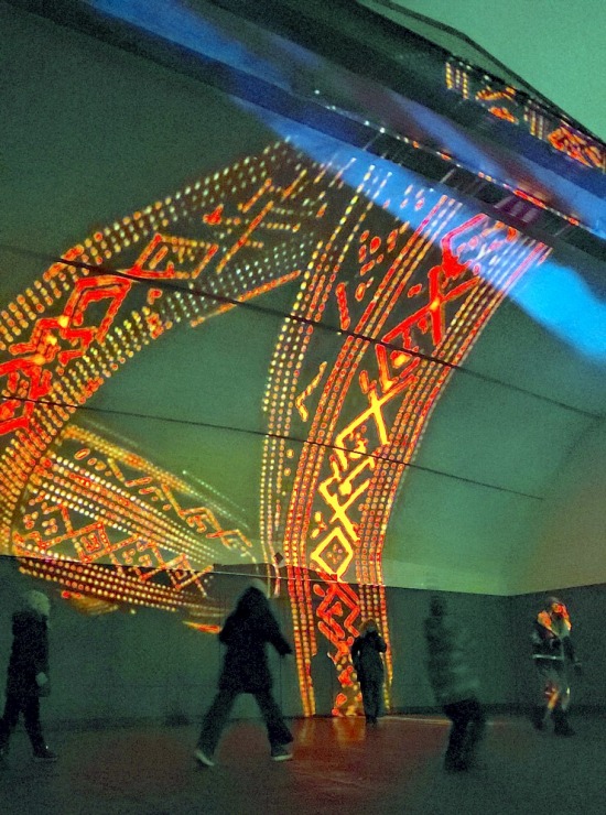 Gaismas festivāls «Staro Rīga 2025» uzrunā pilsētas viesus un rīdziniekus 381486