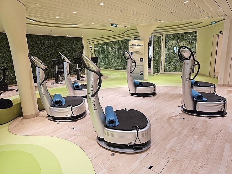 Valsts svētku laikā Rīgas ostā pirmoreiz viesojas Vācijas «AIDA Cruises» kuģis «AIDAprima» 381579