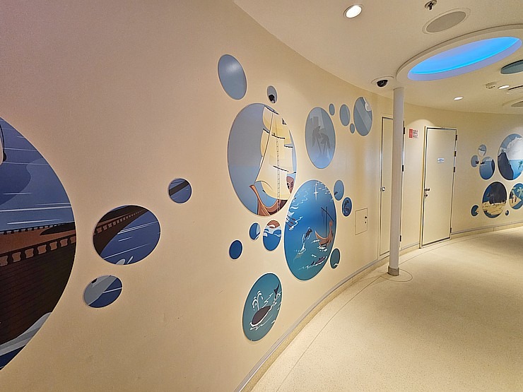 Valsts svētku laikā Rīgas ostā pirmoreiz viesojas Vācijas «AIDA Cruises» kuģis «AIDAprima» 381623