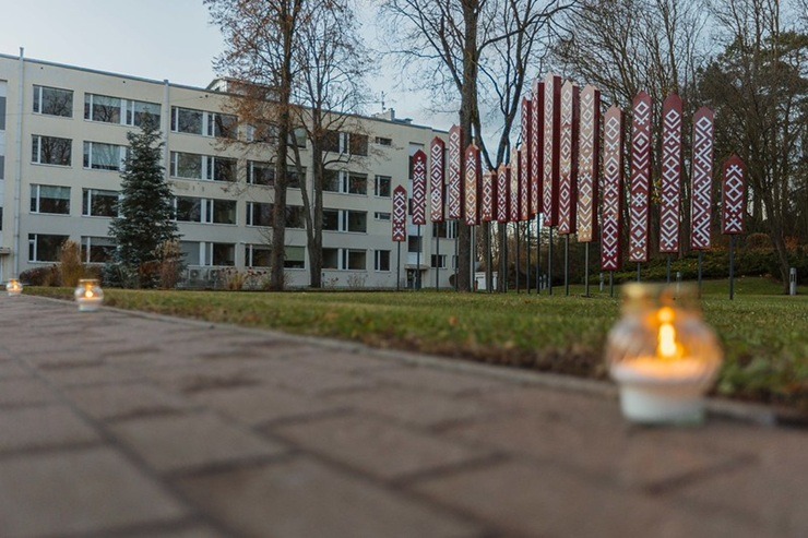 Ar Gaismas ceļu un skanīgu koncertu Jūrmalā atzīmē 18. novembri 381630