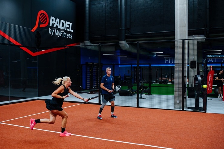 «MyFitness Sāga» sporta klubā atklāj trīs jaunus Padel kortus. Foto: MyFitness.lv 381665